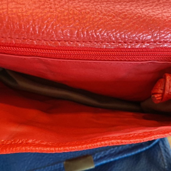 New Small Crossbody Bag with Mirror- Red or Blue - Picture 6 of 8